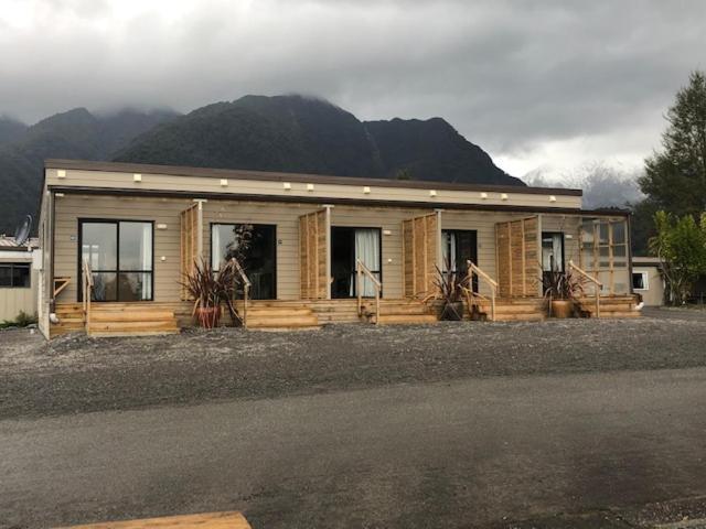Fox Glacier Top 10 Holiday Park & Motels Esterno foto
