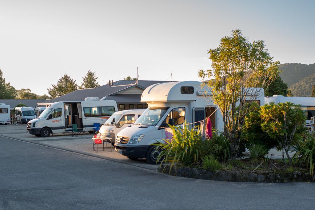 Fox Glacier Top 10 Holiday Park & Motels Esterno foto