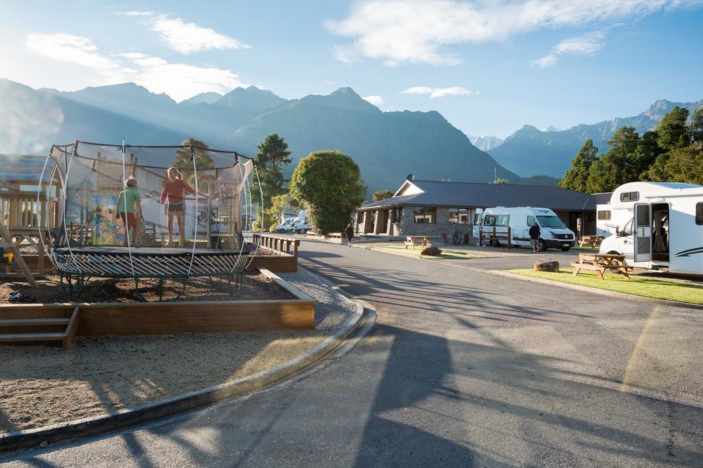 Fox Glacier Top 10 Holiday Park & Motels Esterno foto