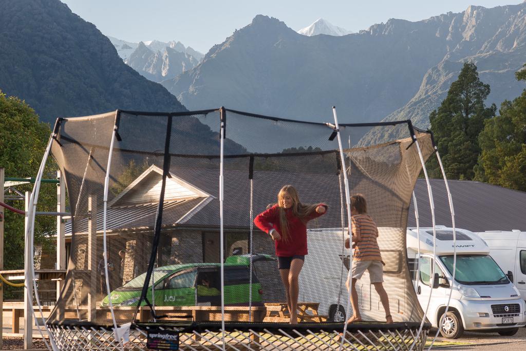 Fox Glacier Top 10 Holiday Park & Motels Esterno foto