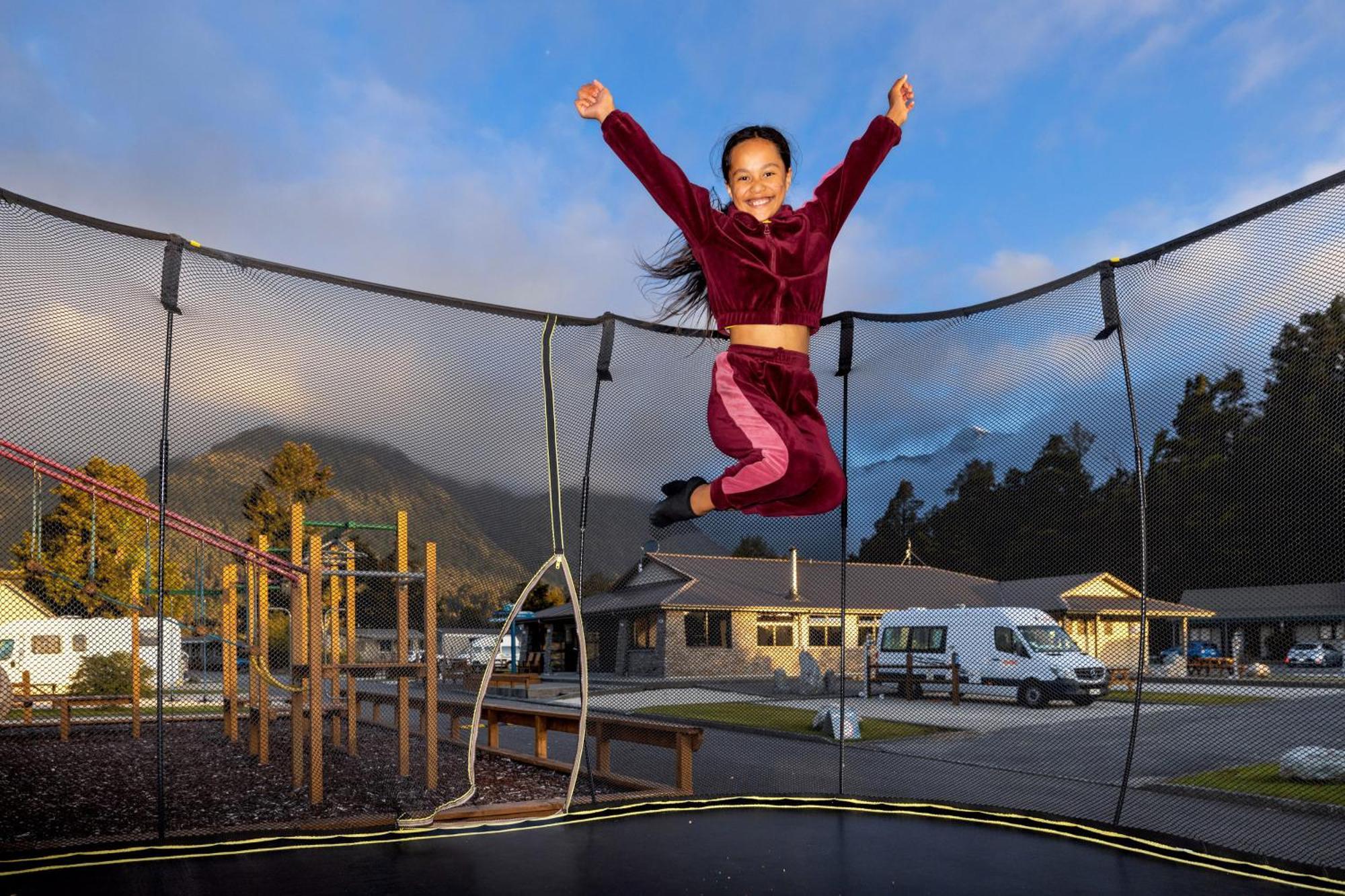 Fox Glacier Top 10 Holiday Park & Motels Esterno foto